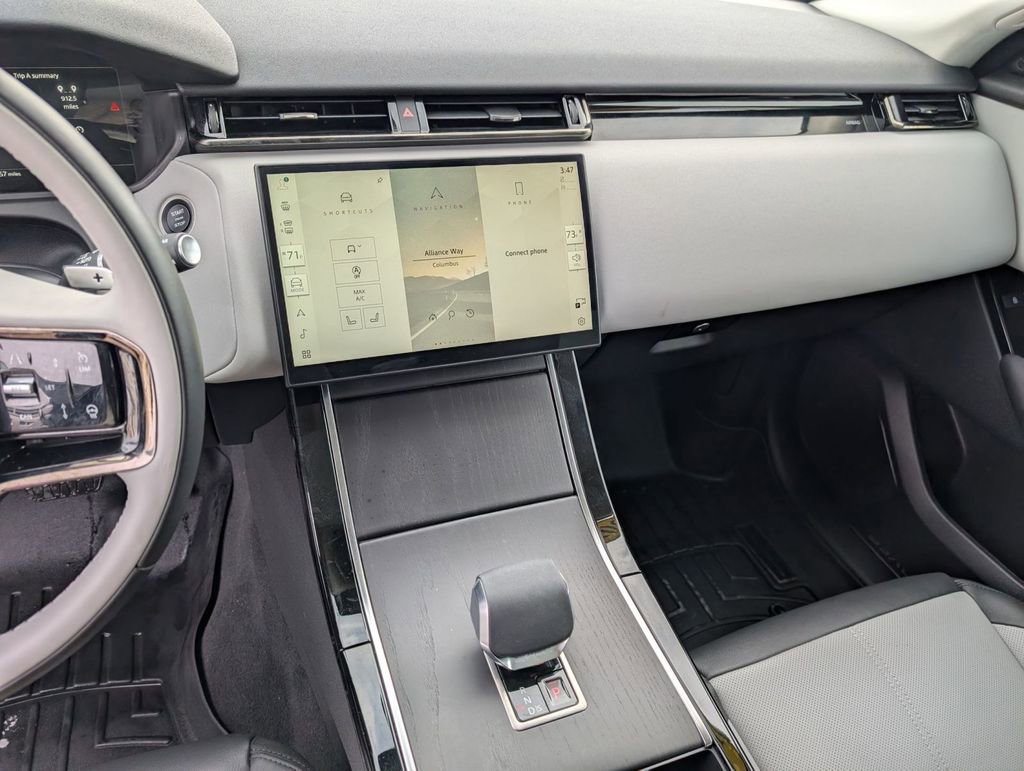 Used 2025 Land Rover Range Rover Velar S image 33