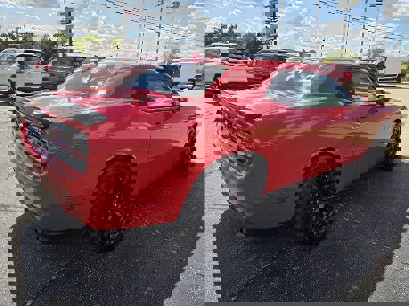 Used 2018 Dodge Challenger R/T Scat Pack w/ Dynamics Package image 3