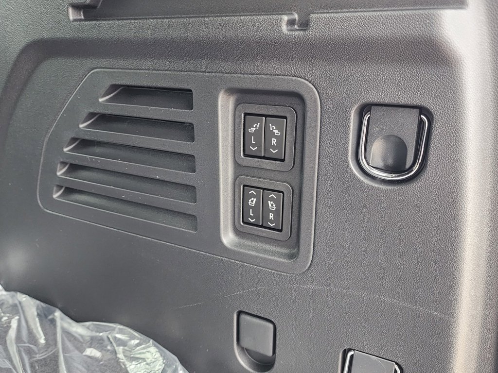 New 2026 Buick Enclave Sport Touring w/ Power Package image 51