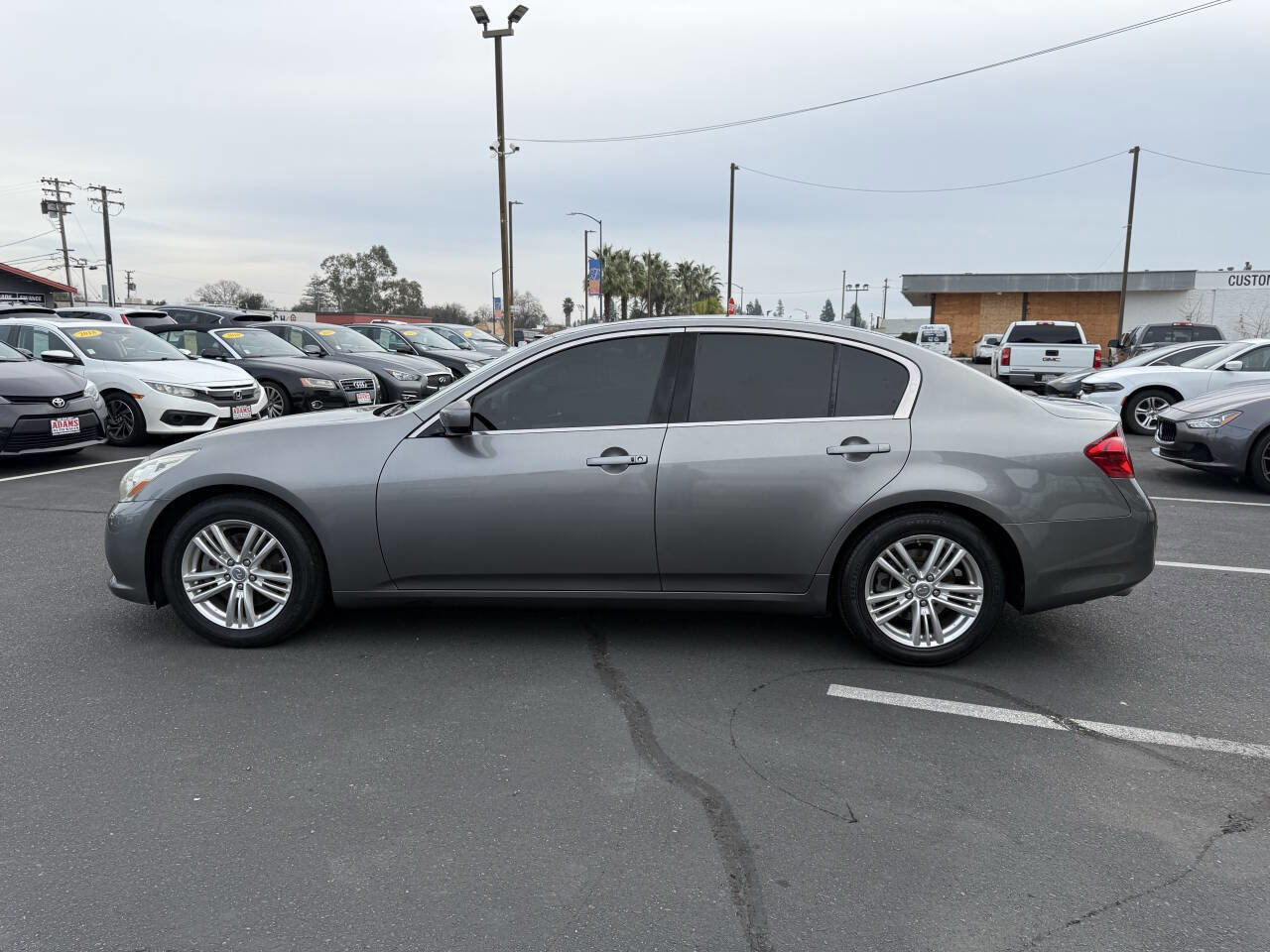 Used 2011 INFINITI G37 Journey w/ Premium Pkg image 6