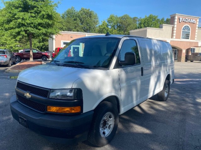 Used 2018 Chevrolet Express 2500 image 1