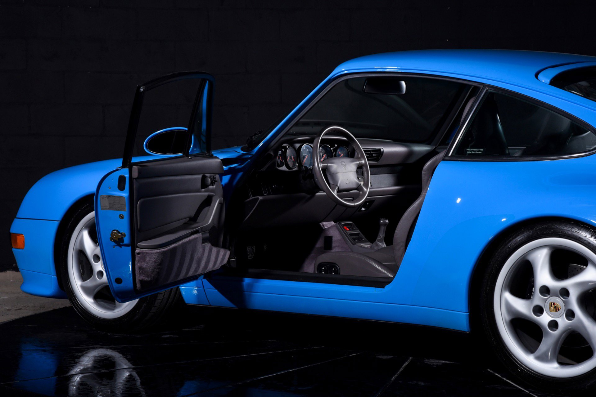 Used 1996 Porsche 911 Carrera image 16