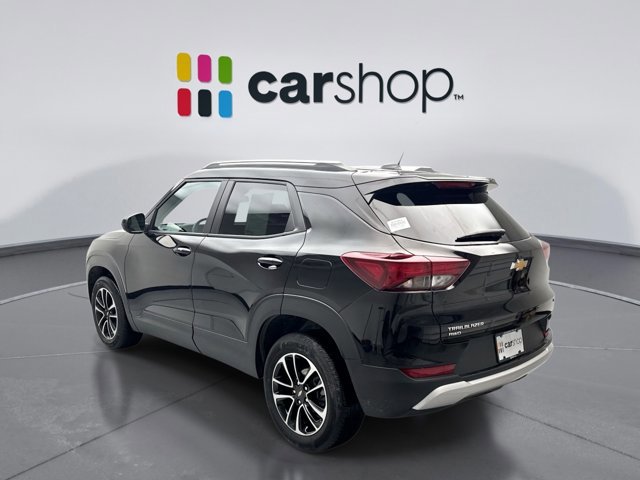 Used 2025 Chevrolet TrailBlazer LT image 3