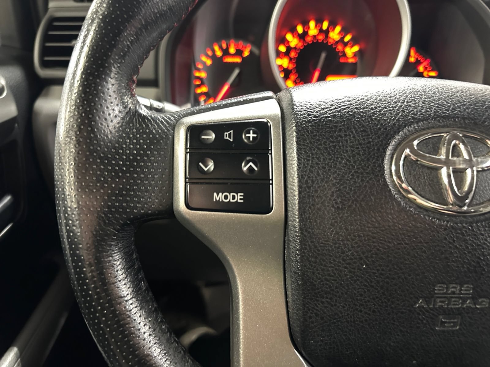 Used 2012 Toyota 4Runner SR5 w/ Premium Pkg AWD/4WD image 30
