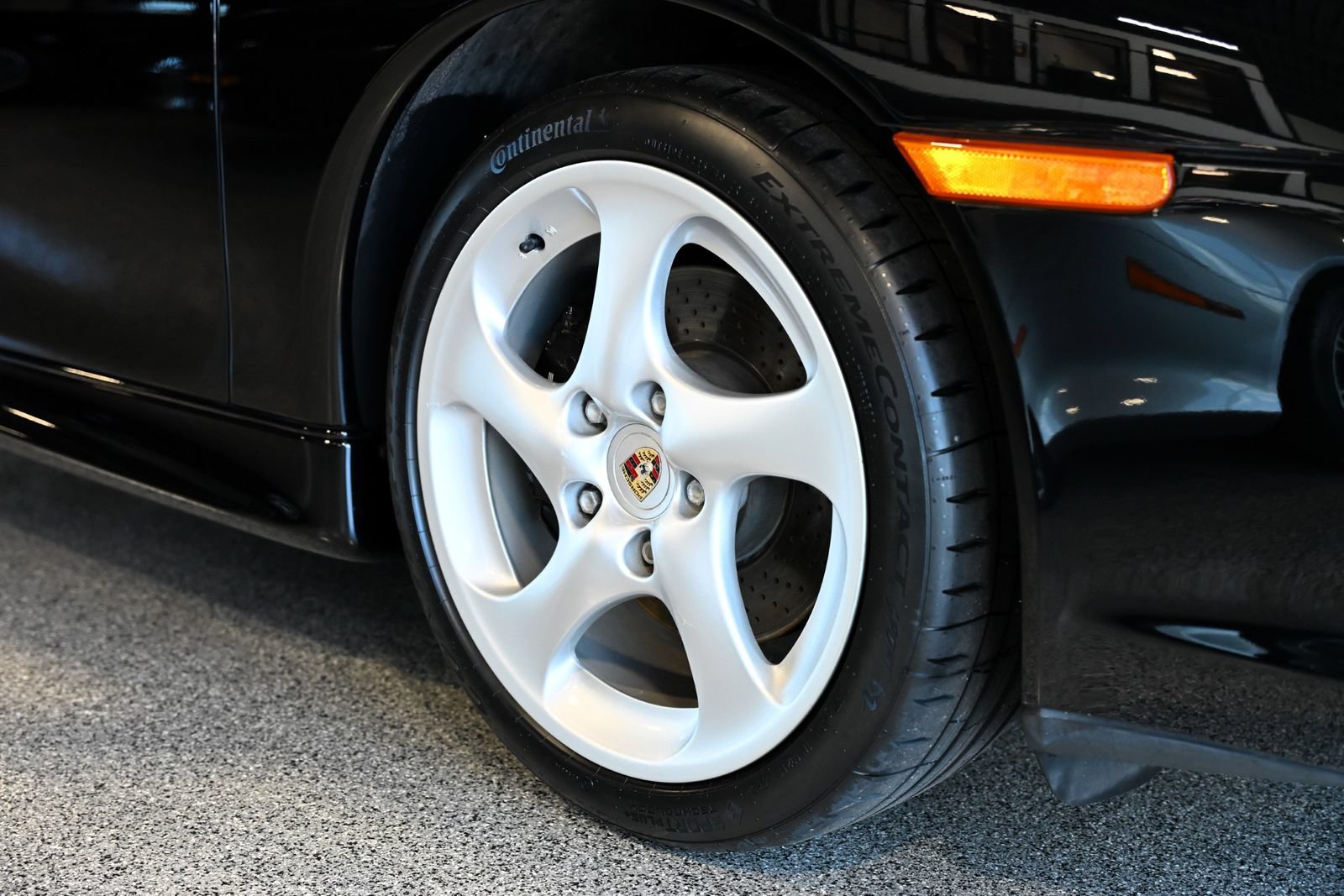 Used 2003 Porsche 911 Carrera RWD image 16
