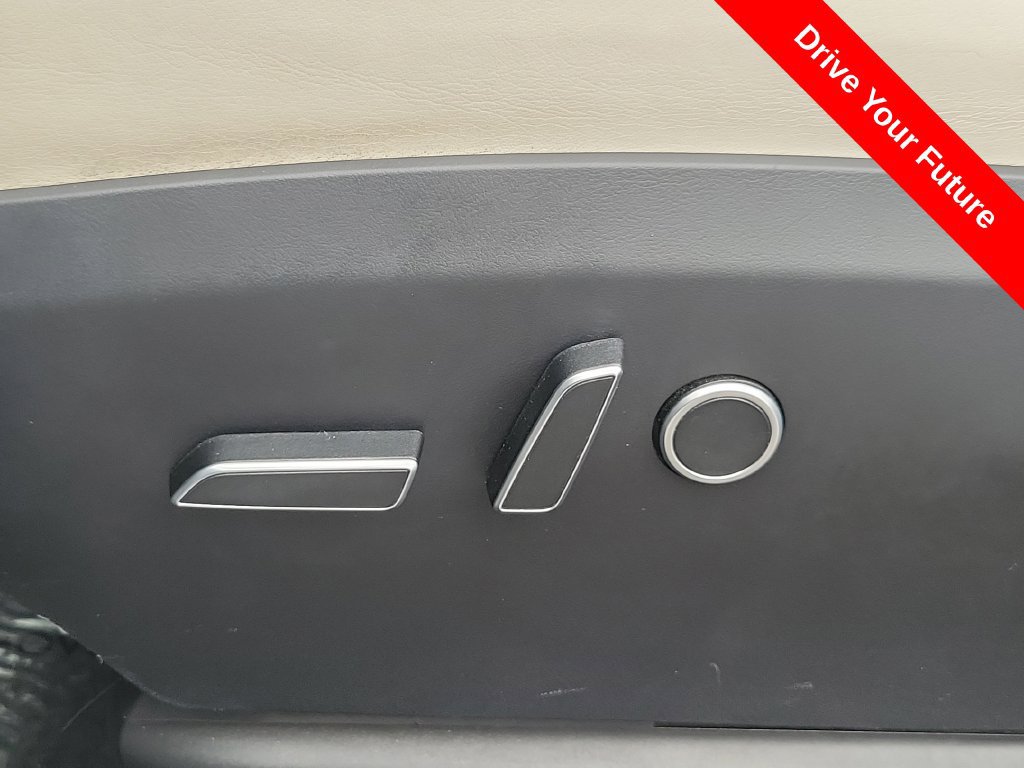 Used 2023 Tesla Model X AWD/4WD image 14