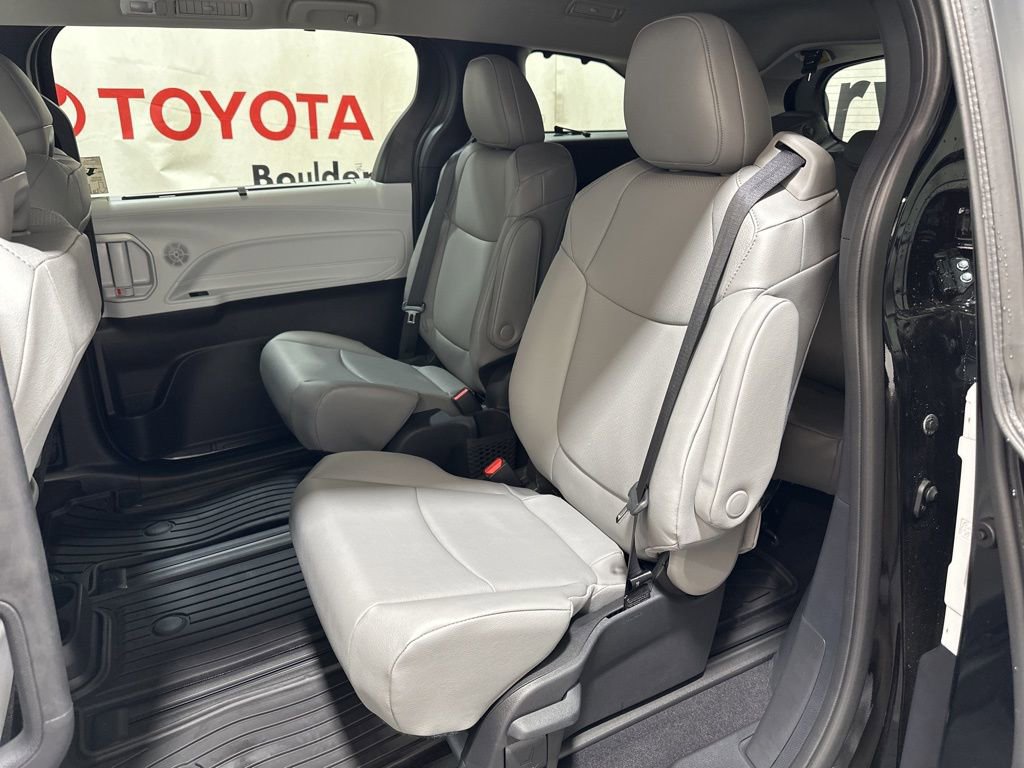 New 2026 Toyota Sienna XLE image 19