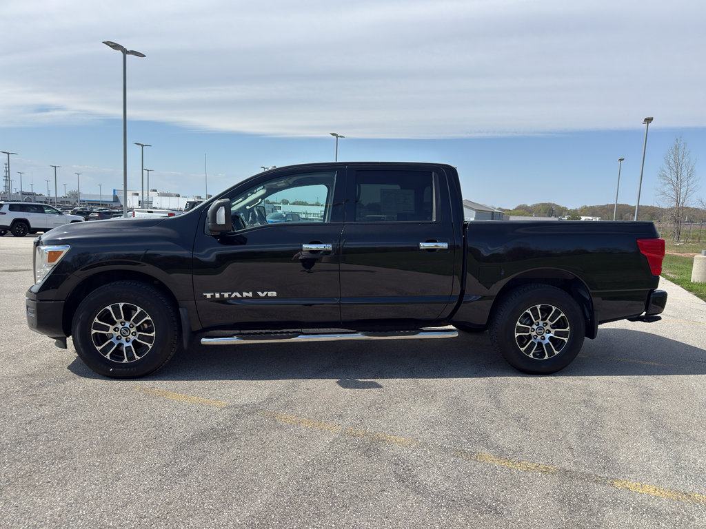 Used 2020 Nissan Titan SV w/ SV Convenience Package AWD/4WD image 6