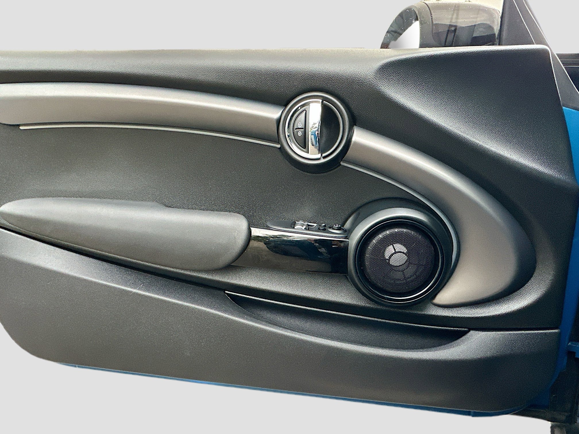 Certified 2024 MINI Cooper SE image 22