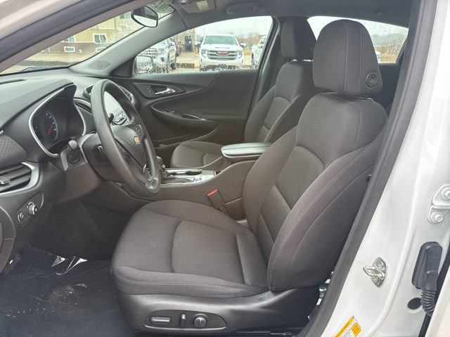 Used 2024 Chevrolet Malibu LT image 11