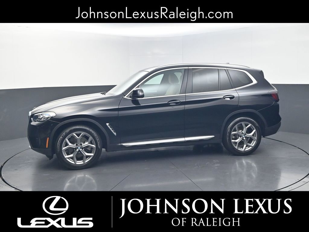 Used 2024 BMW X3 sDrive30i w/ Convenience Package RWD image 2