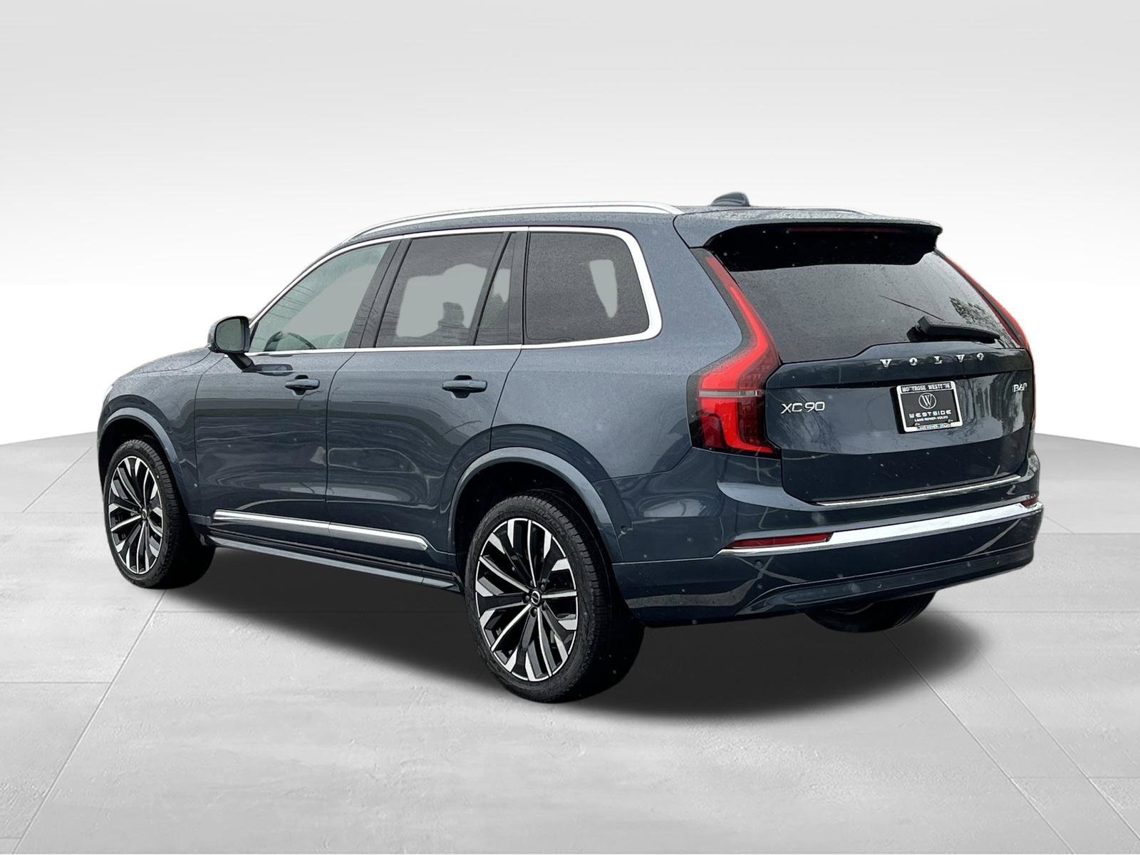 New 2027 Volvo XC90 B6 Ultra AWD/4WD image 3