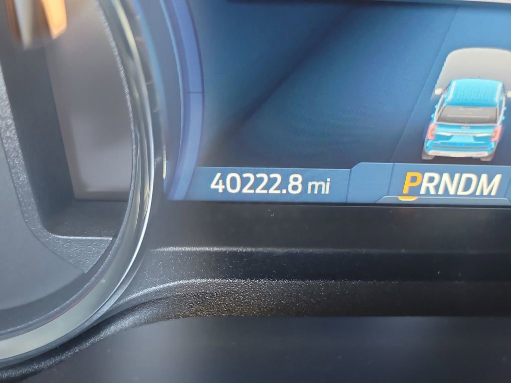 Used 2023 Ford Expedition XLT image 32