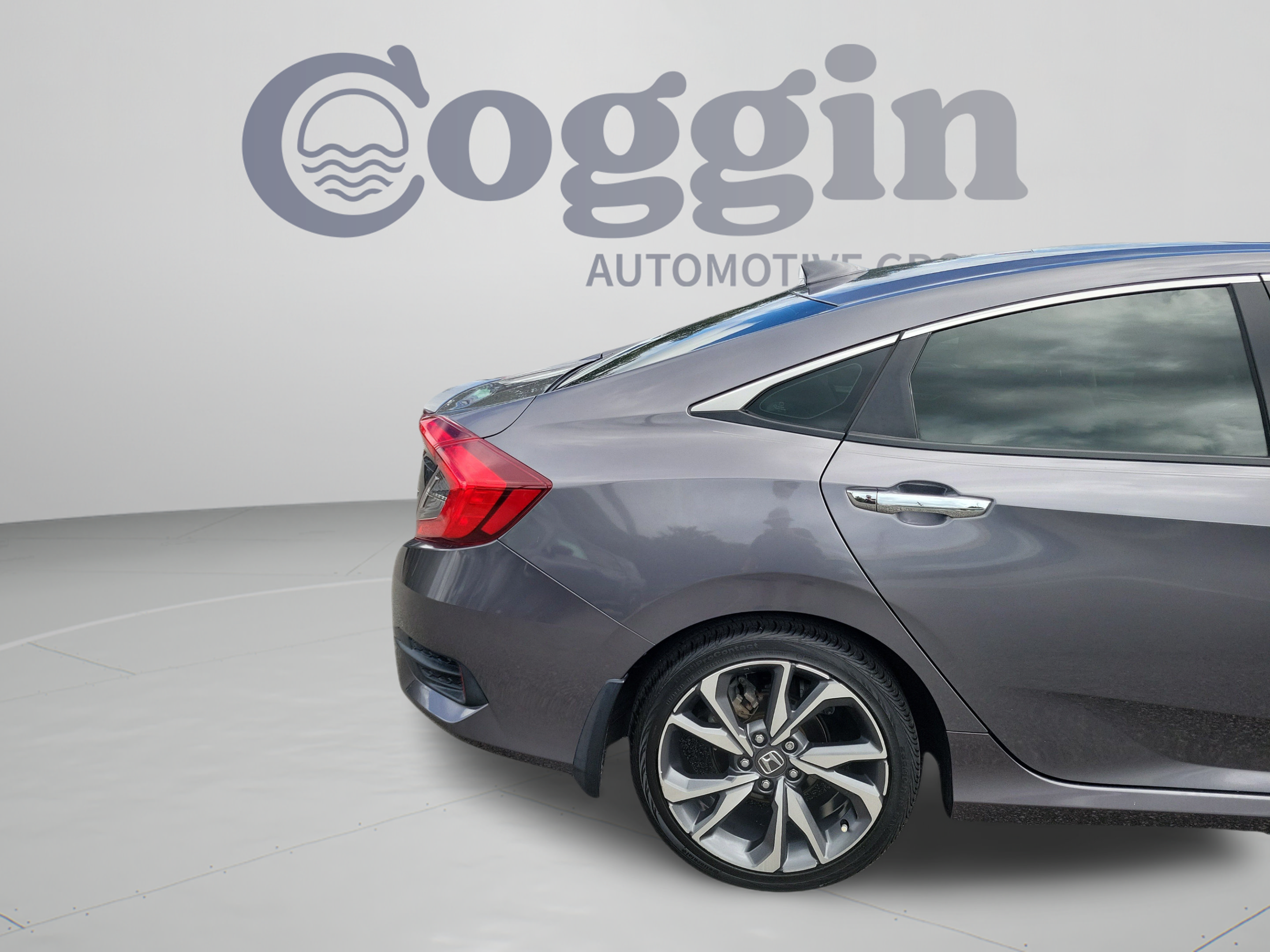 Used 2019 Honda Civic Touring image 31