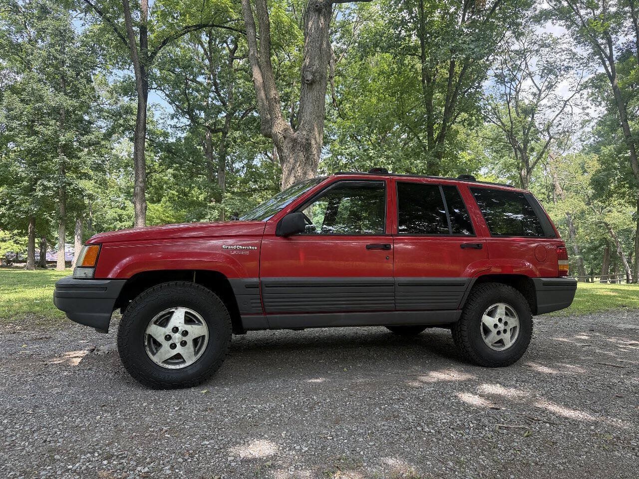 Used 1995 Jeep Grand Cherokee Laredo AWD/4WD image 2