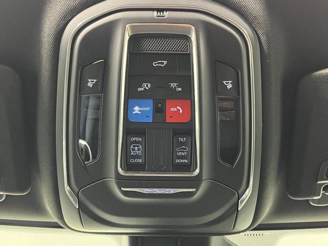 New 2025 Jeep Grand Cherokee Laredo X w/ Luxury Tech Group I image 20