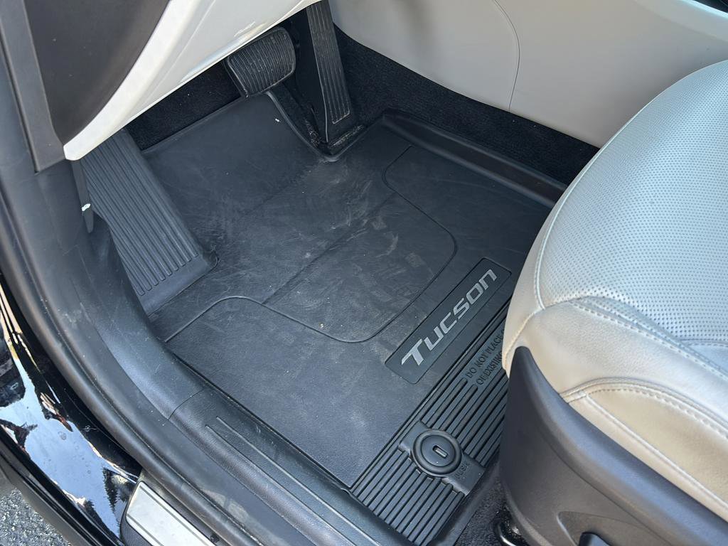 Certified 2025 Hyundai Tucson Limited image 18