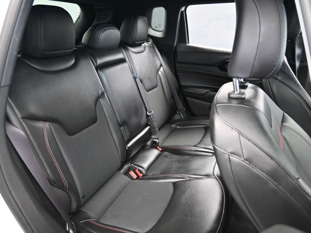 Used 2023 Jeep Compass Trailhawk image 43