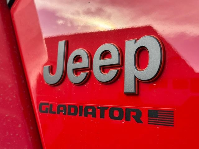 New 2026 Jeep Gladiator Mojave w/ Technology Group AWD/4WD image 20