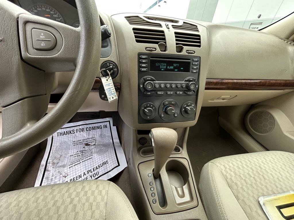 Used 2005 Chevrolet Malibu w/ Preferred Equipment Group image 51