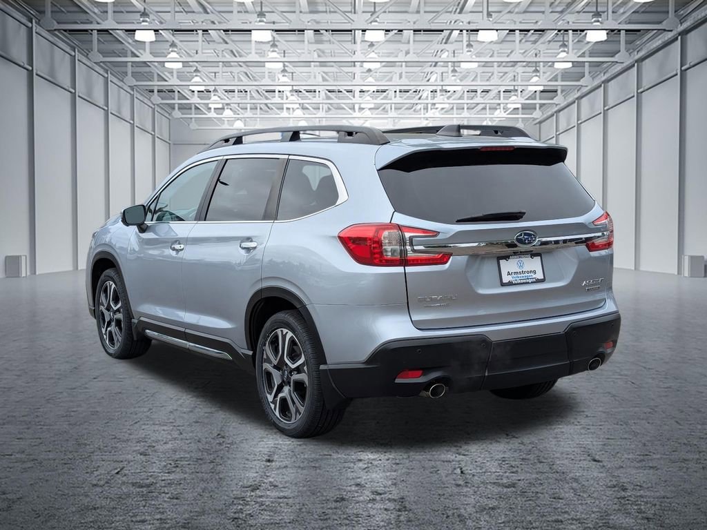 Used 2023 Subaru Ascent Touring AWD/4WD image 3