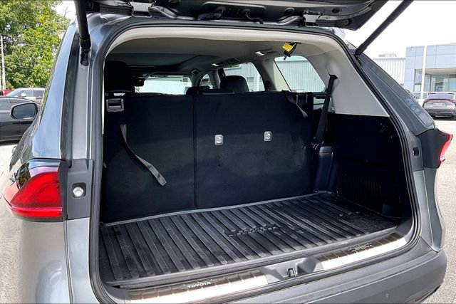 Used 2025 Toyota Grand Highlander FWD image 31