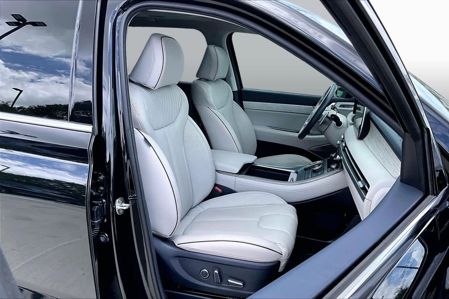 Used 2024 Hyundai Palisade Calligraphy FWD image 9