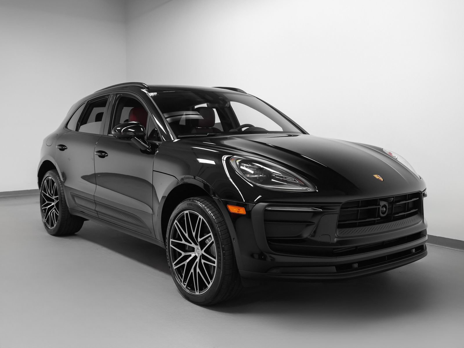 New 2026 Porsche Macan AWD/4WD image 10
