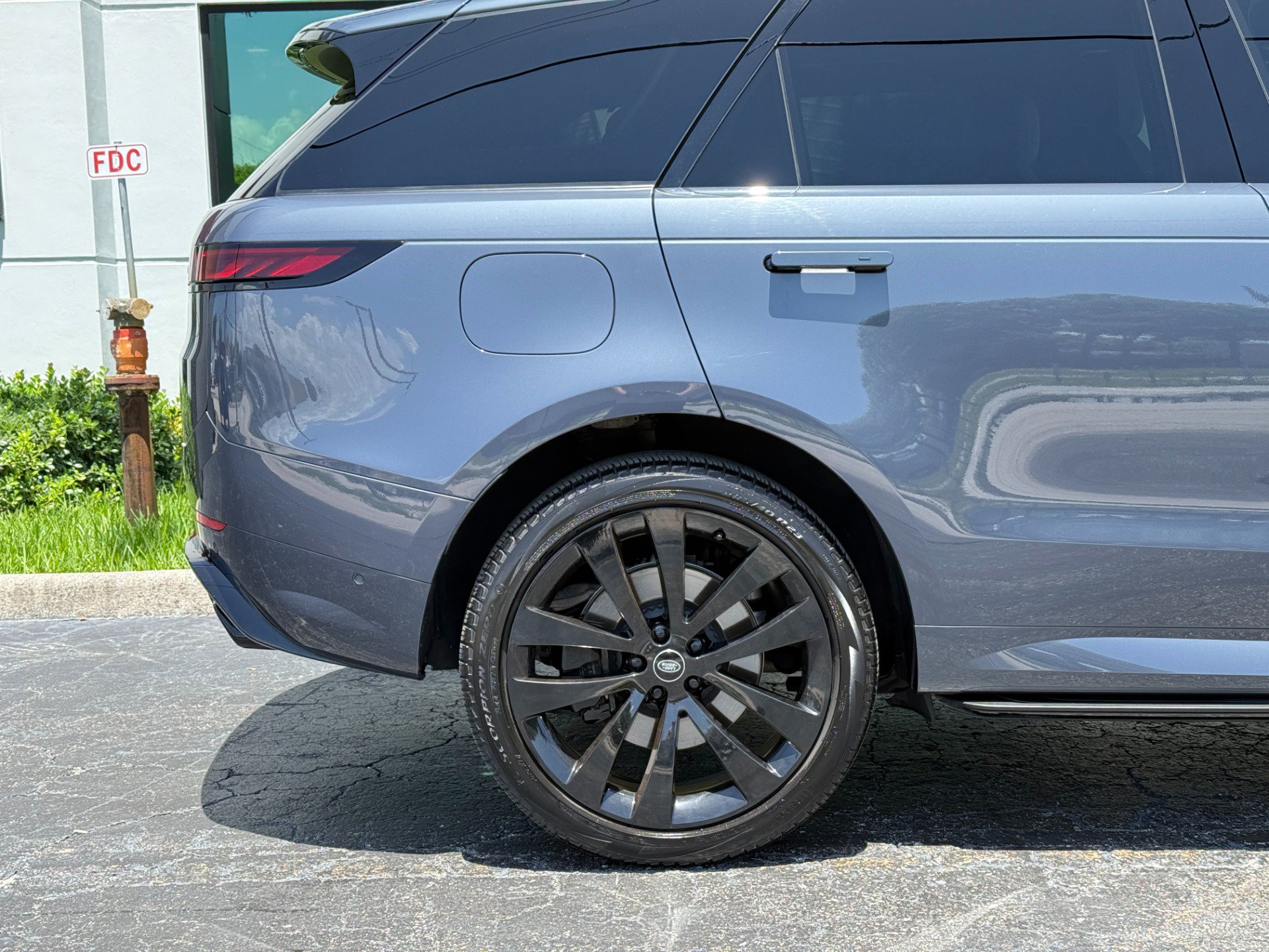 Used 2023 Land Rover Range Rover Sport First Edition AWD/4WD image 4