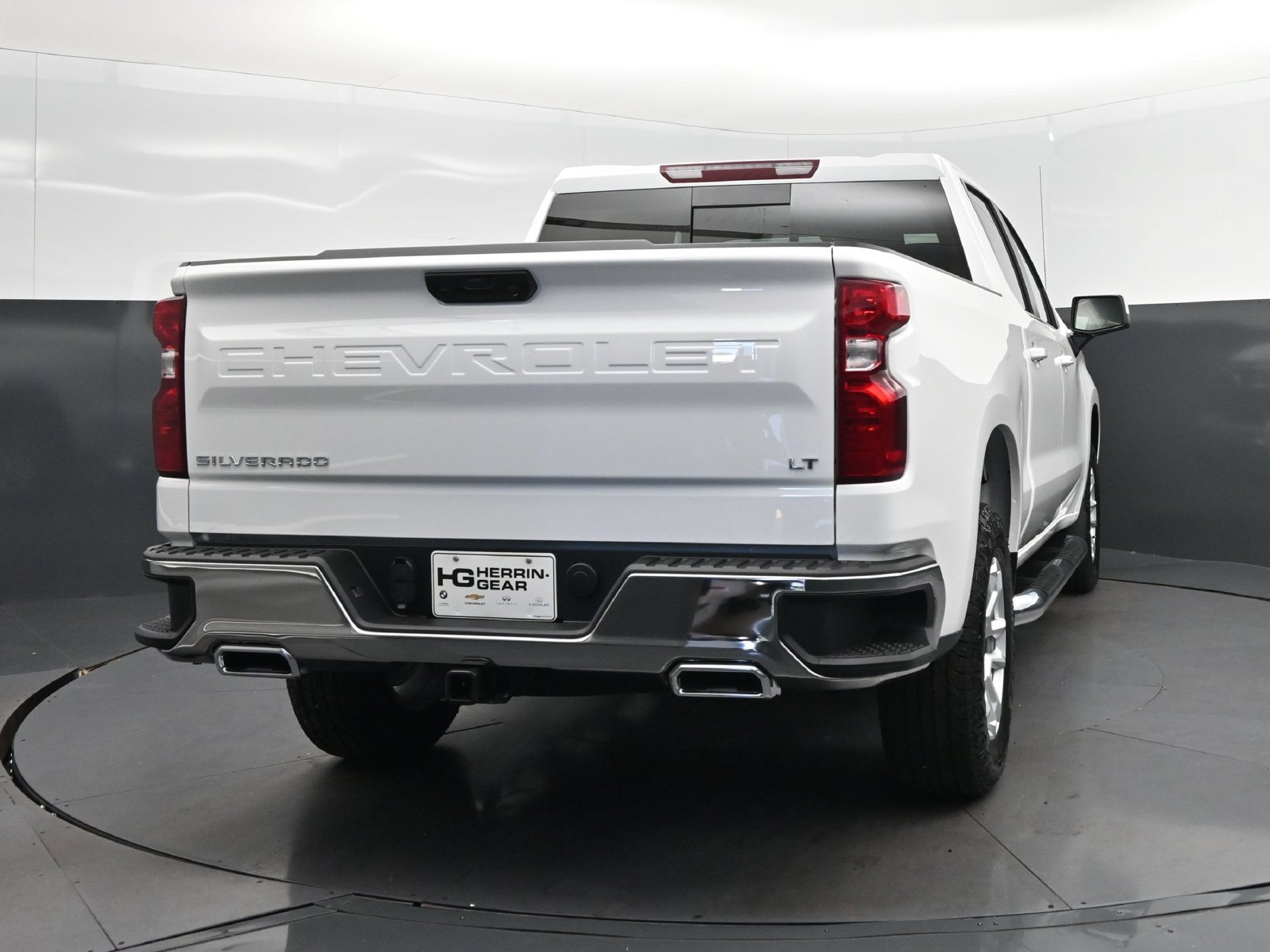 New 2026 Chevrolet Silverado 1500 LT w/ Z71 Off-Road Package AWD/4WD image 7