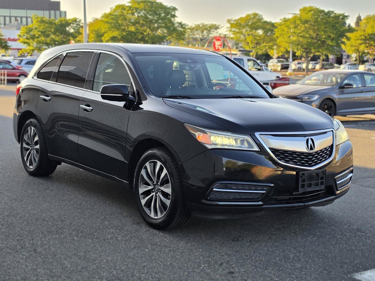 Used 2016 Acura MDX w/ Technology Package AWD/4WD image 3