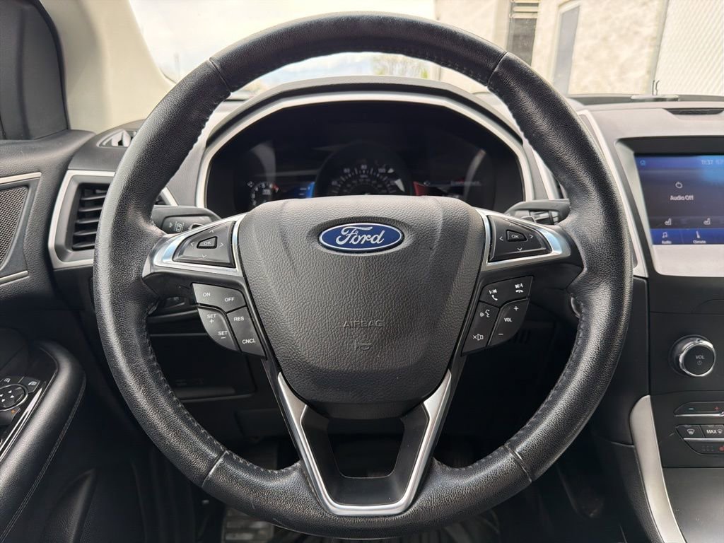 Used 2020 Ford Edge SEL image 10