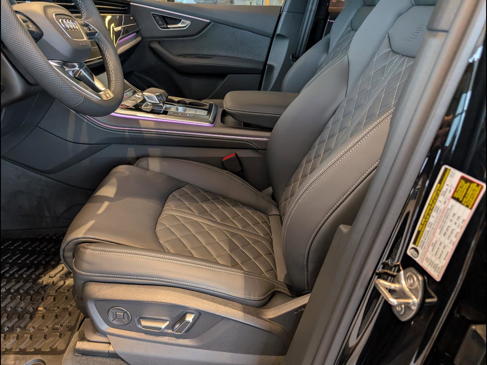 New 2026 Audi SQ7 Premium Plus image 8