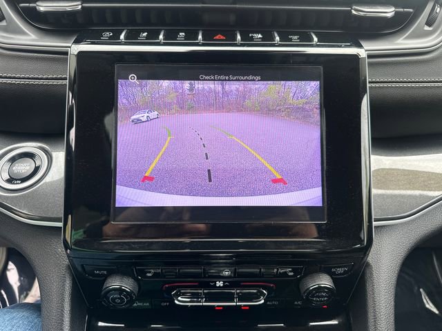 Used 2023 Jeep Grand Cherokee Laredo w/ Luxury Tech Group I AWD/4WD image 43