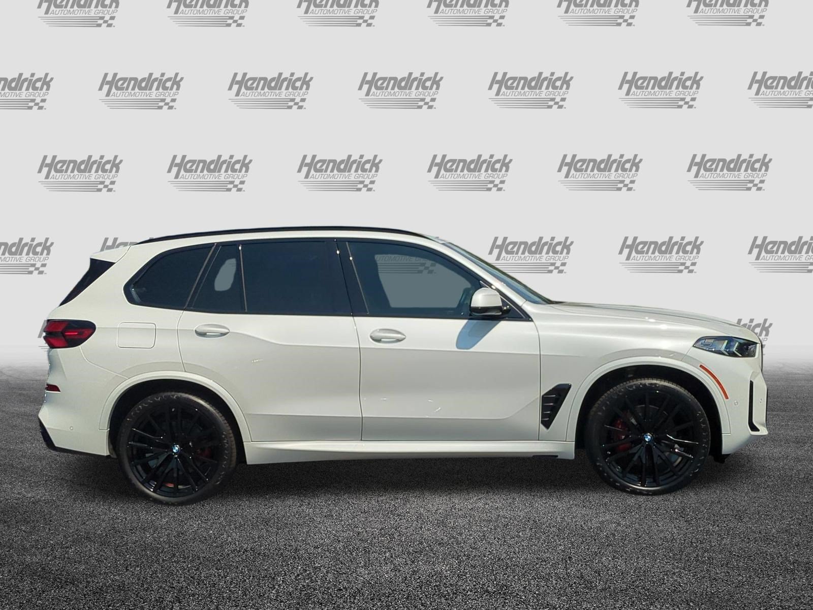 Certified 2026 BMW X5 sDrive40i w/ M Sport Package RWD image 11