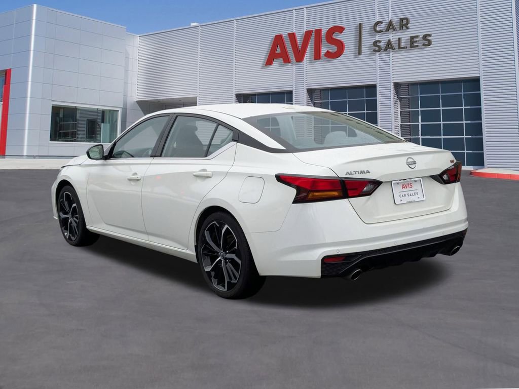 Used 2025 Nissan Altima 2.5 SR image 3
