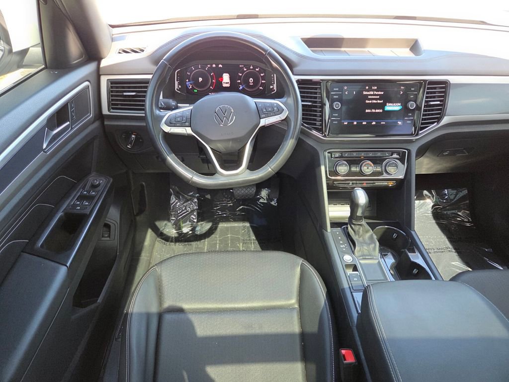 Used 2020 Volkswagen Atlas Cross Sport SEL FWD image 21