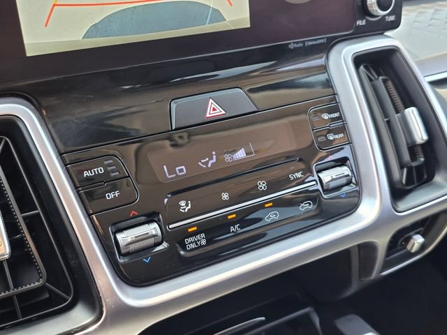 Used 2023 Kia Sorento EX AWD/4WD image 27