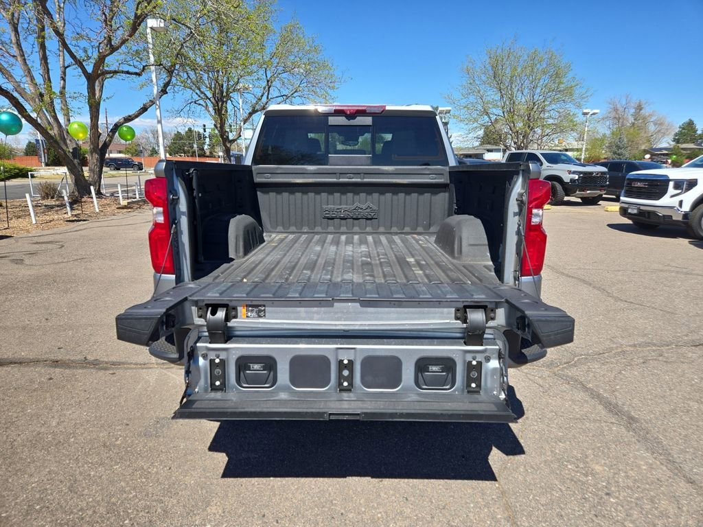 Used 2024 Chevrolet Silverado 1500 High Country w/ High Country Premium Package image 18