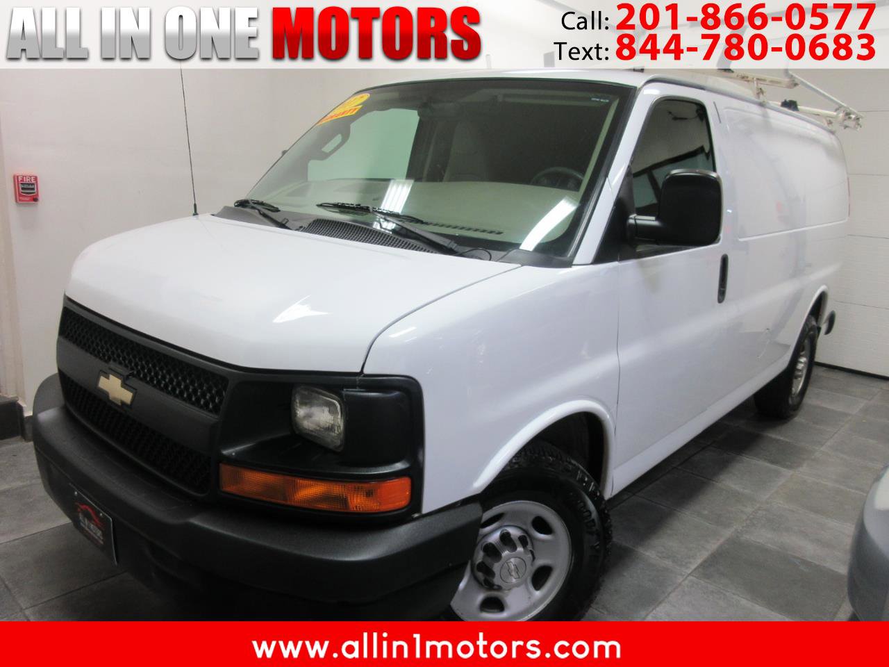 Used 2017 Chevrolet Express 2500 image 1