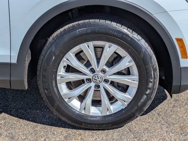 Used 2018 Volkswagen Tiguan SE image 11