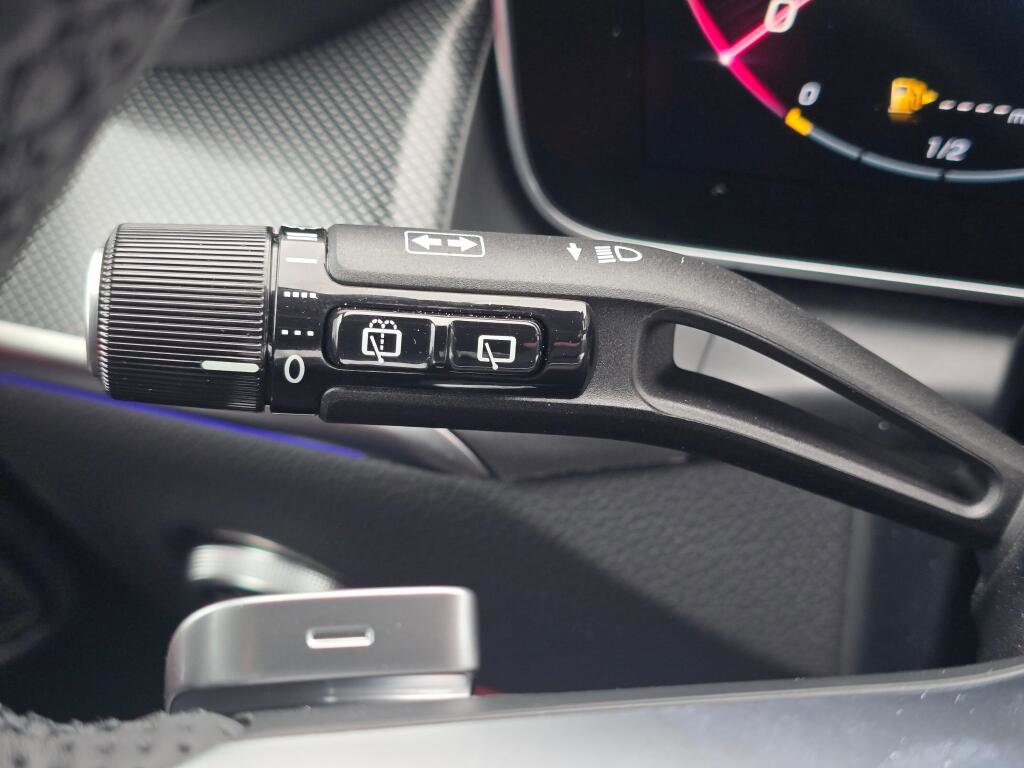 New 2026 Mercedes-Benz GLC 300 4MATIC image 37