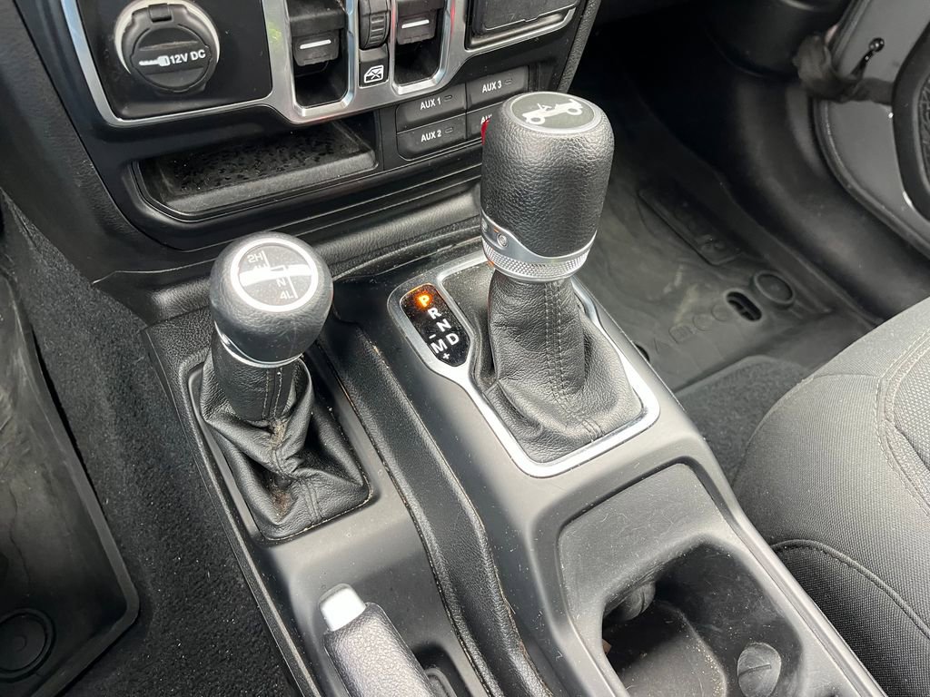 Used 2020 Jeep Wrangler Unlimited Willys image 11