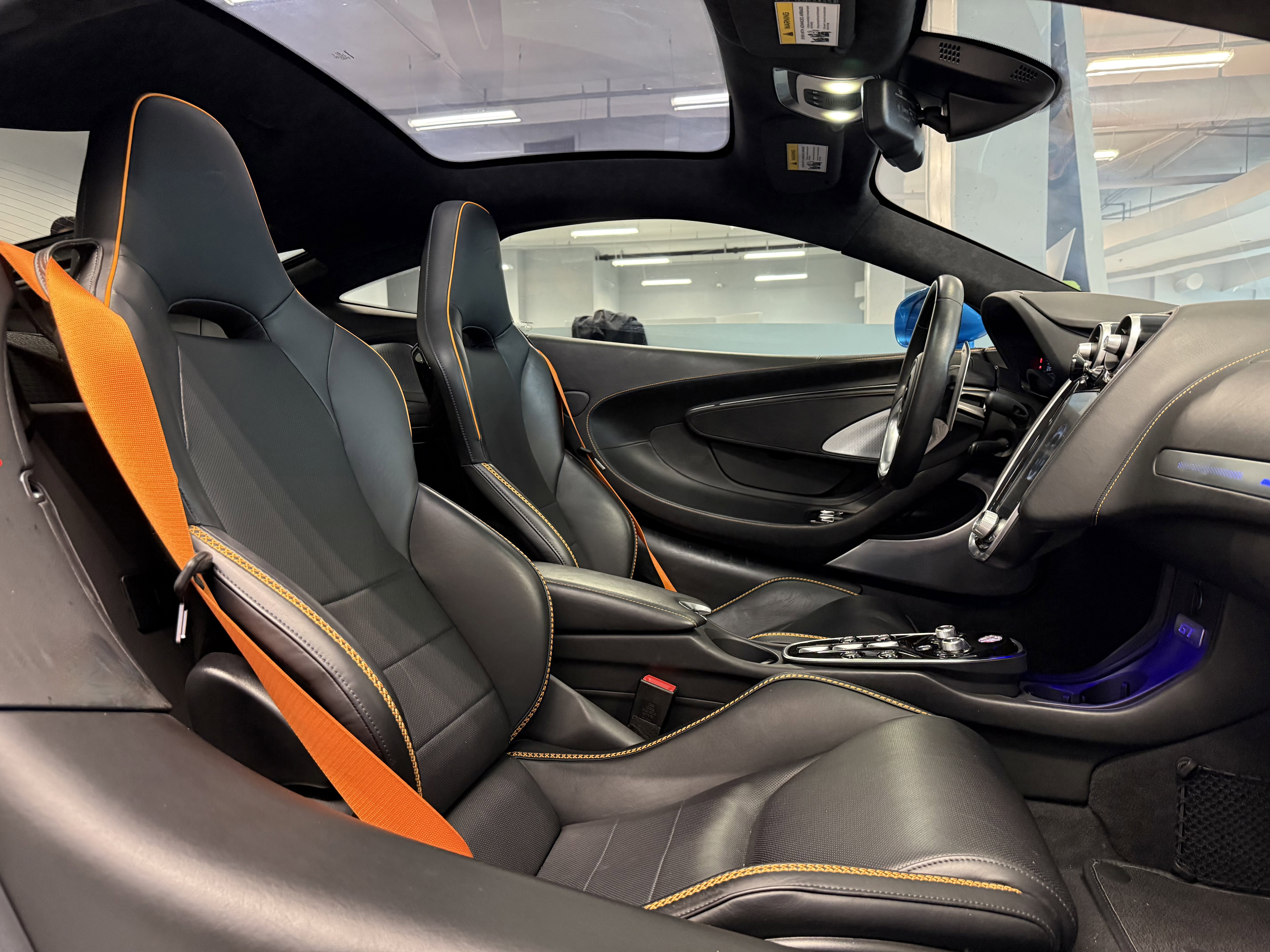 Used 2023 McLaren GT RWD image 16