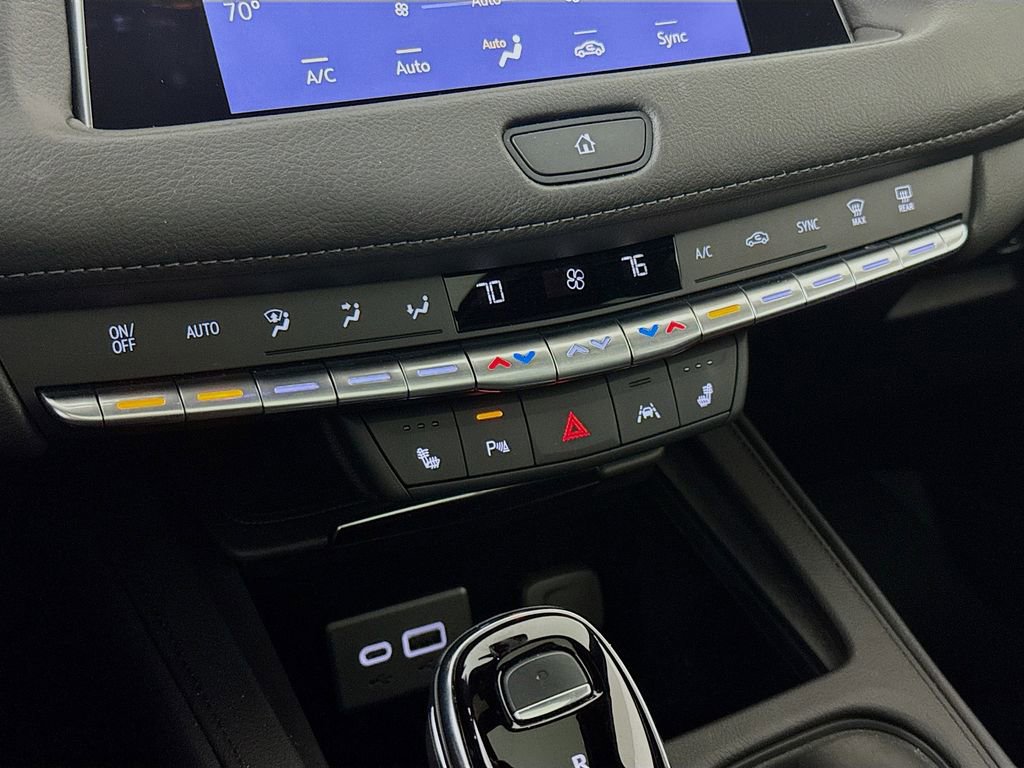 Used 2023 Cadillac XT4 Premium Luxury w/ Cold Weather Package image 15