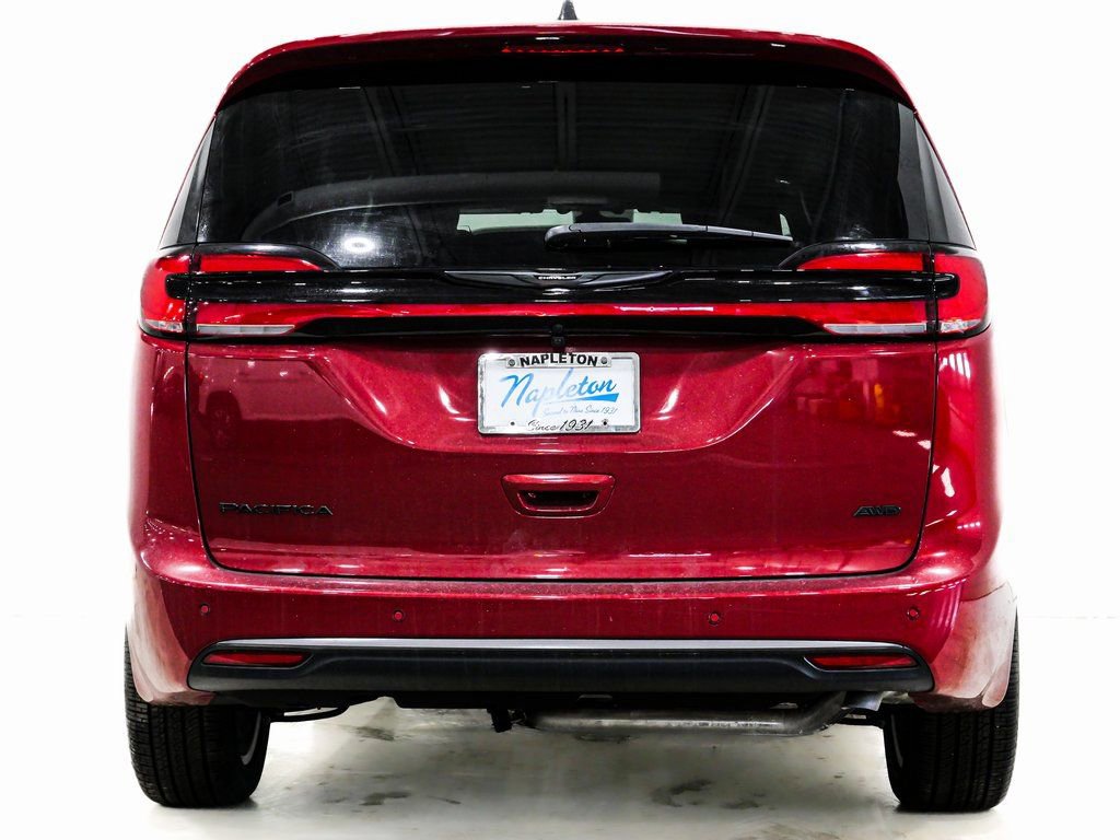 New 2026 Chrysler Pacifica Select image 8