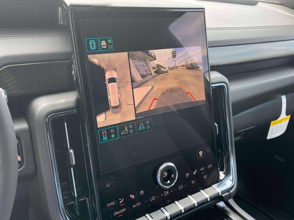 New 2026 GMC Yukon XL AT4 w/ AT4 Premium Package AWD/4WD image 30