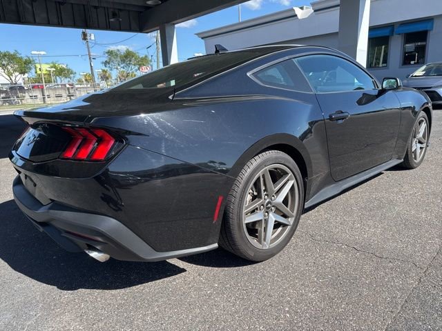 Used 2024 Ford Mustang Coupe image 5