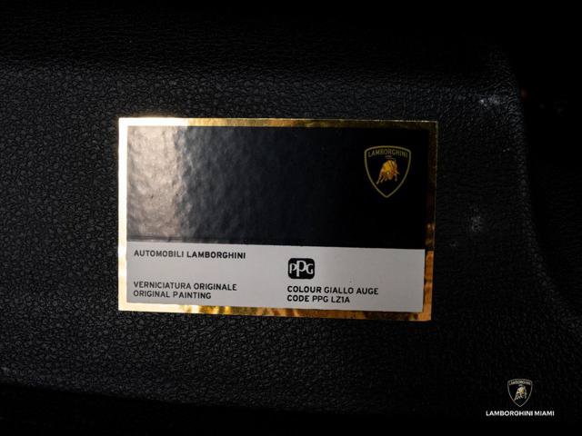 Used 2024 Lamborghini Urus Performante AWD/4WD image 20