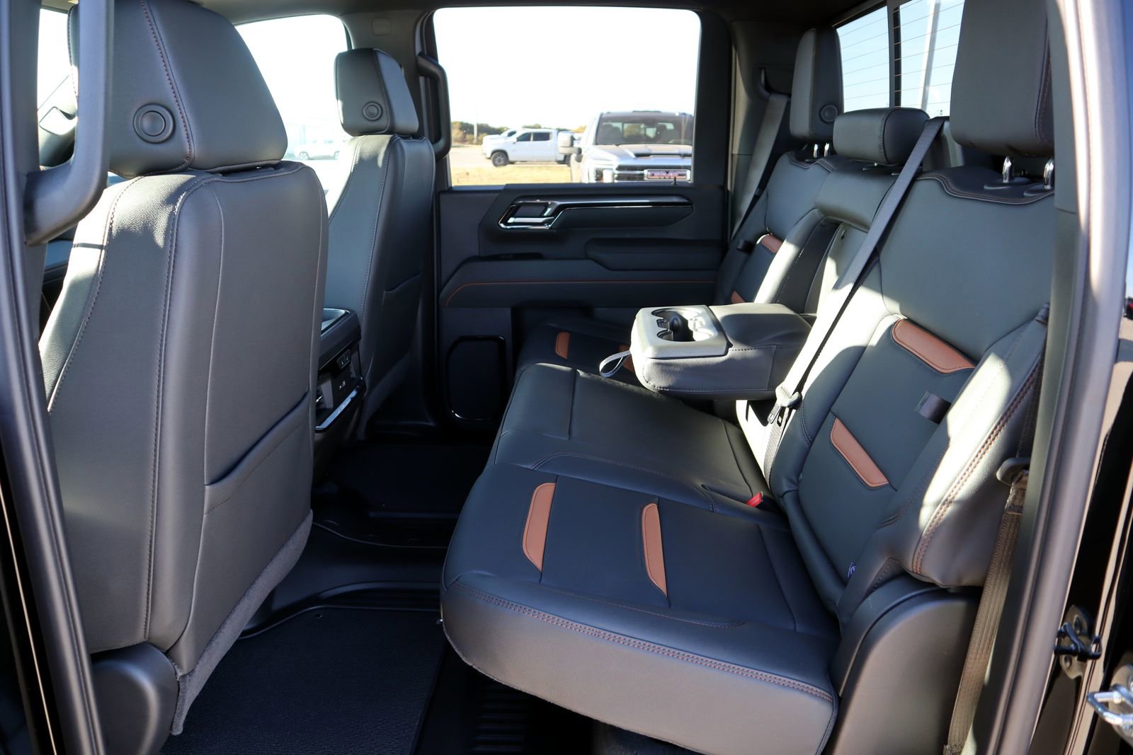 New 2026 GMC Sierra 2500 AT4 w/ AT4 Premium Plus Package image 7